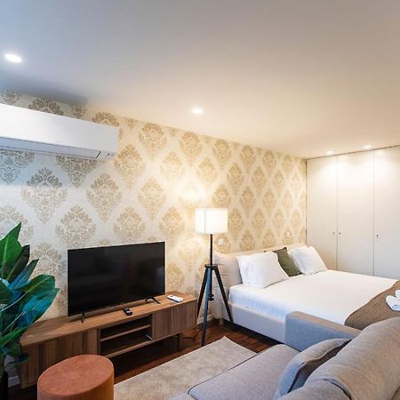 Bombarda Apartments By Lovelystay Porto Bagian luar foto