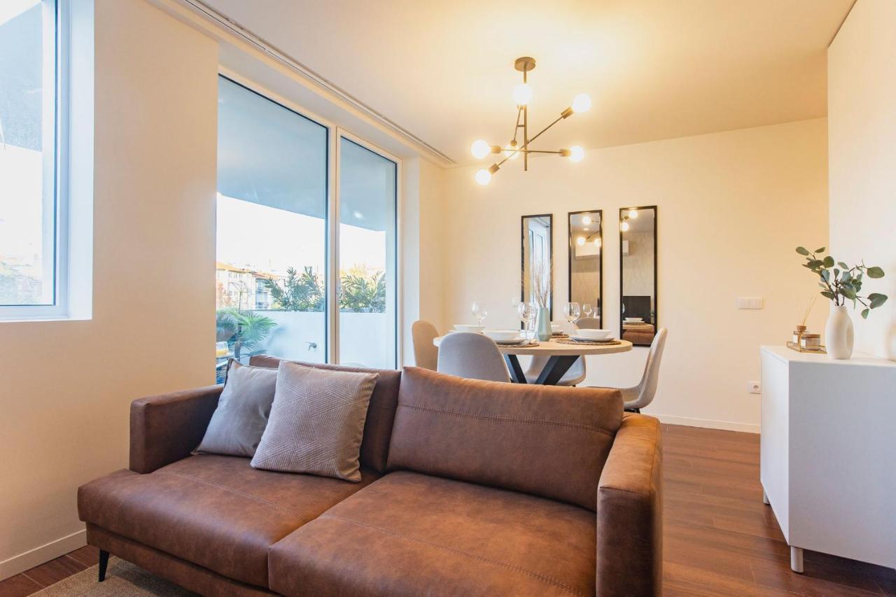 Bombarda Apartments By Lovelystay Porto Bagian luar foto