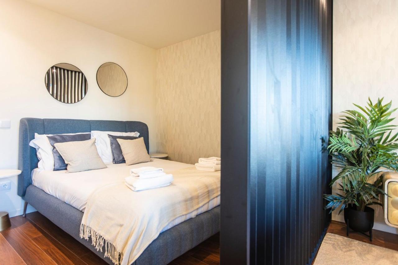 Bombarda Apartments By Lovelystay Porto Bagian luar foto