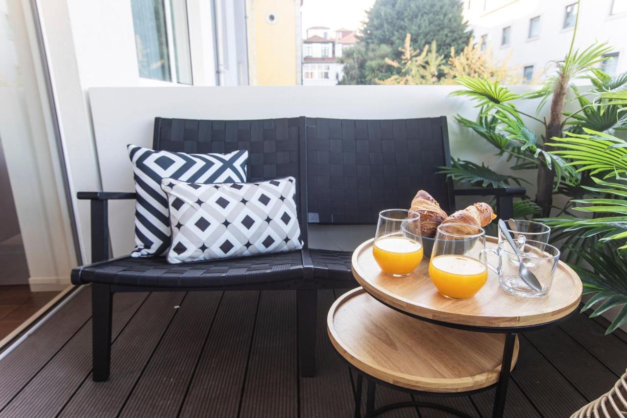 Bombarda Apartments By Lovelystay Porto Bagian luar foto