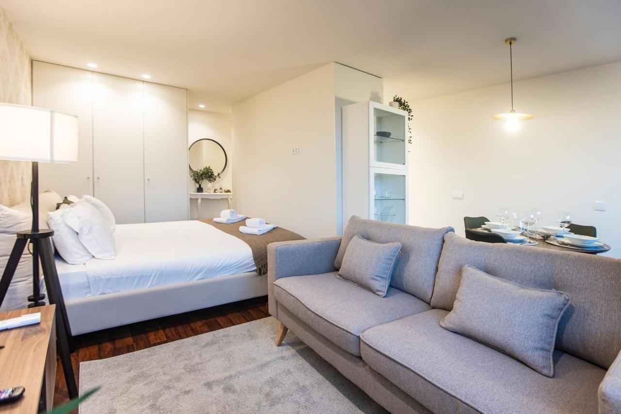 Bombarda Apartments By Lovelystay Porto Bagian luar foto