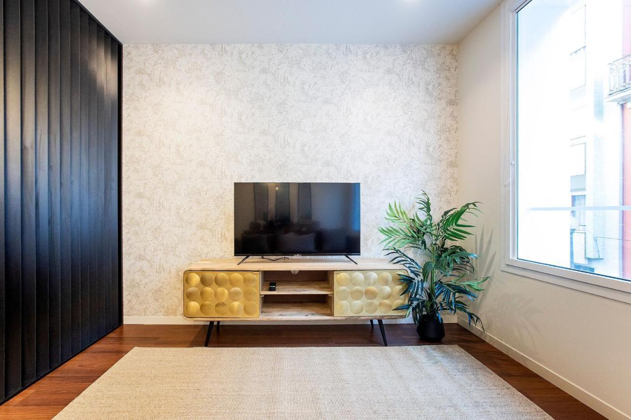 Bombarda Apartments By Lovelystay Porto Bagian luar foto