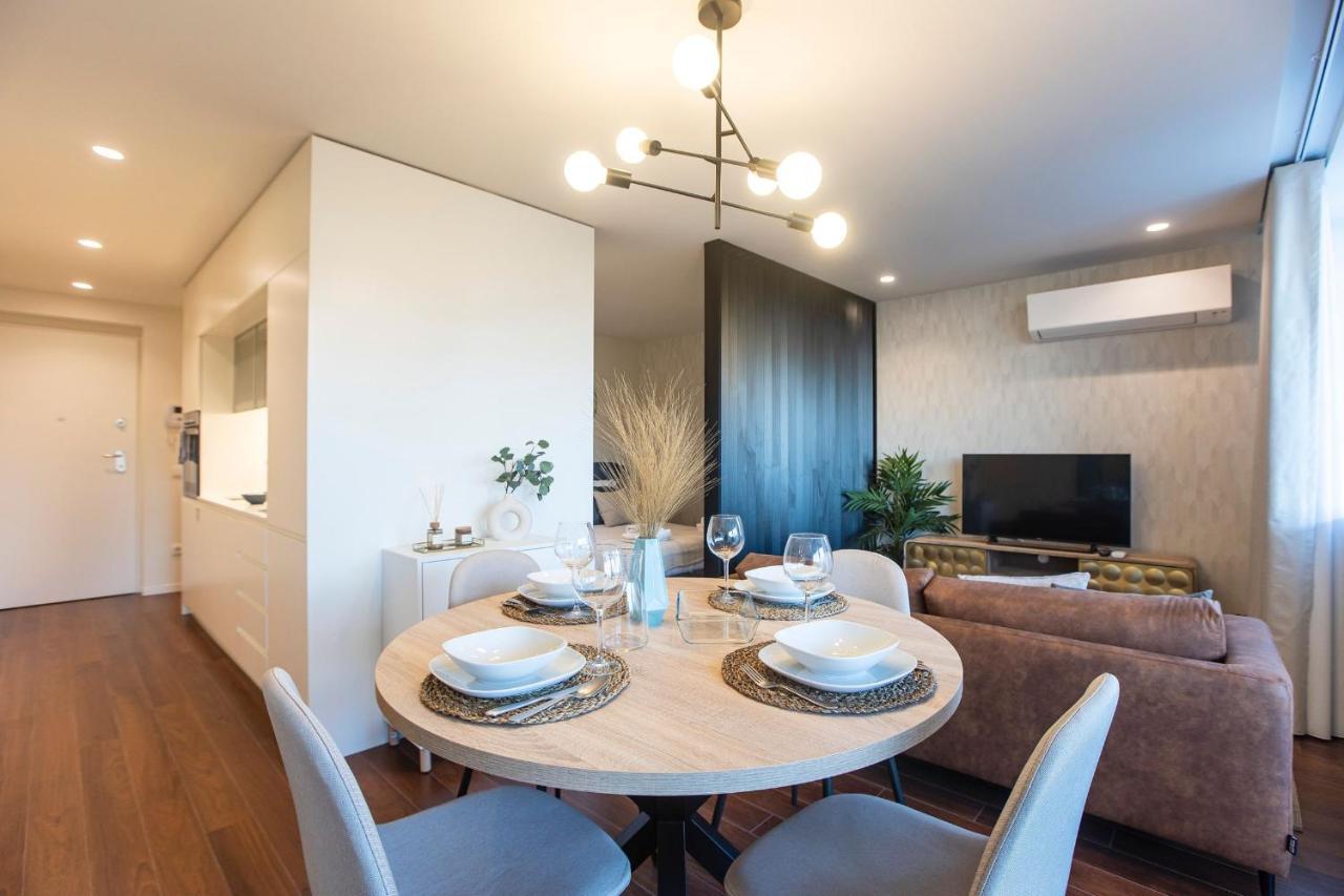 Bombarda Apartments By Lovelystay Porto Bagian luar foto