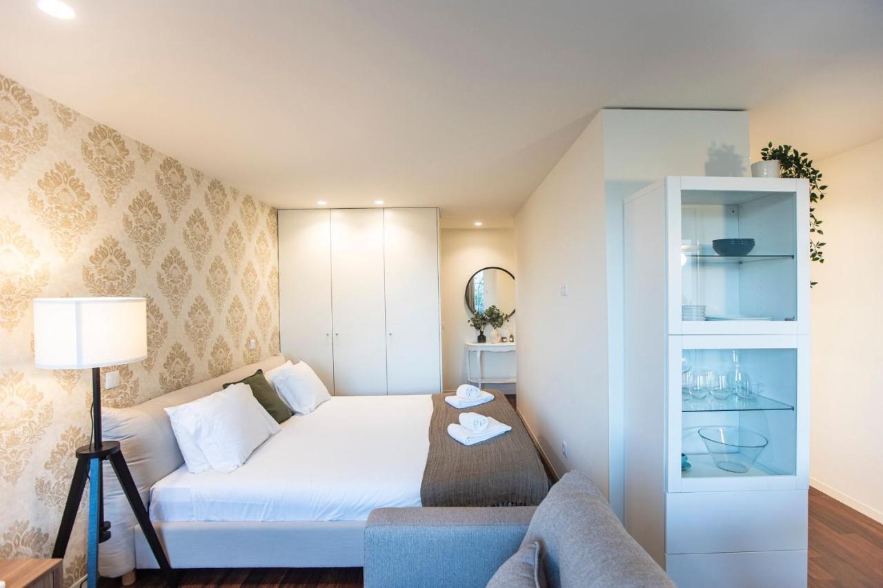 Bombarda Apartments By Lovelystay Porto Bagian luar foto