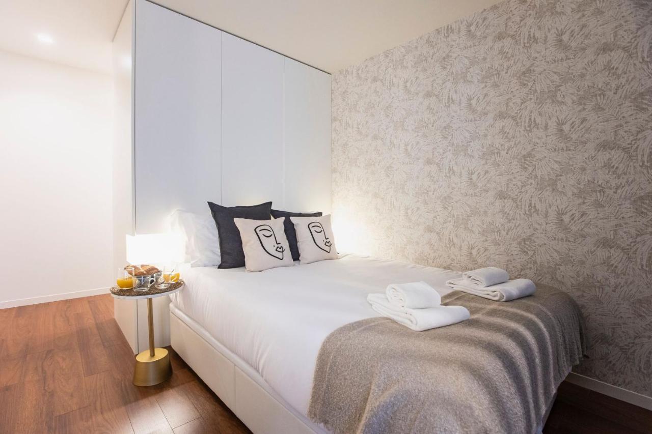 Bombarda Apartments By Lovelystay Porto Bagian luar foto