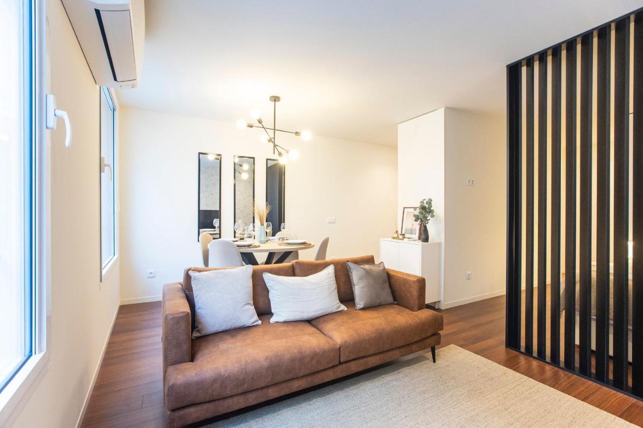 Bombarda Apartments By Lovelystay Porto Bagian luar foto